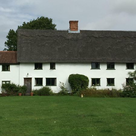 Bumble Cottage B&B Stradbroke 外观 照片